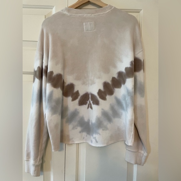 Abercrombie & Fitch cropped Tie-Dye Sweatshirt in Neutral Tones - Picture 6 of 6